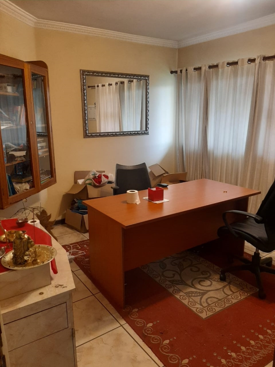 4 Bedroom Property for Sale in Beacon Bay Eastern Cape